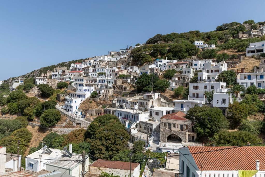 Δροσιά Villa Koronos Exterior foto